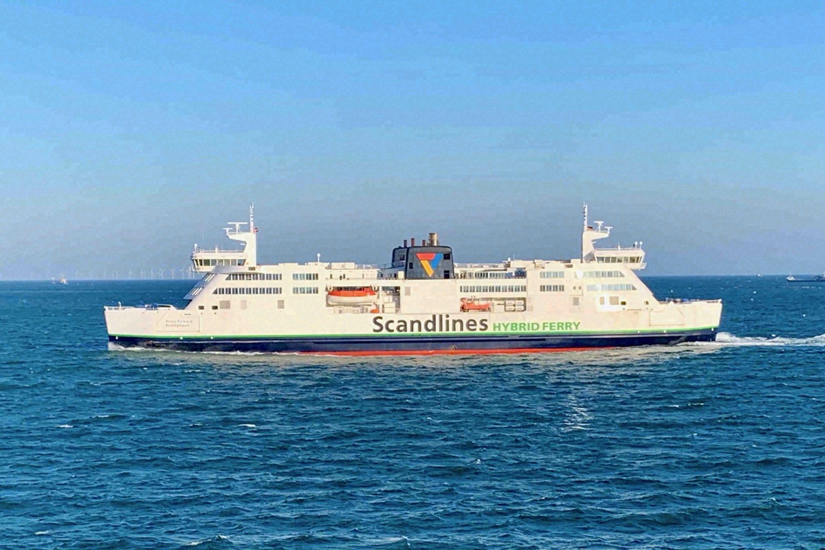 Syltfähre auf der Nordsee zwischen Havneby auf Rømø und List auf Sylt